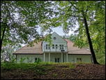 Skrytka J. Chemoski - dworek