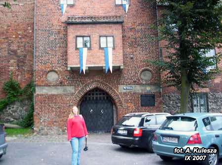 100_1833.jpg