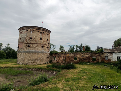 Ruiny zamku w Węgierce - 2023 r.